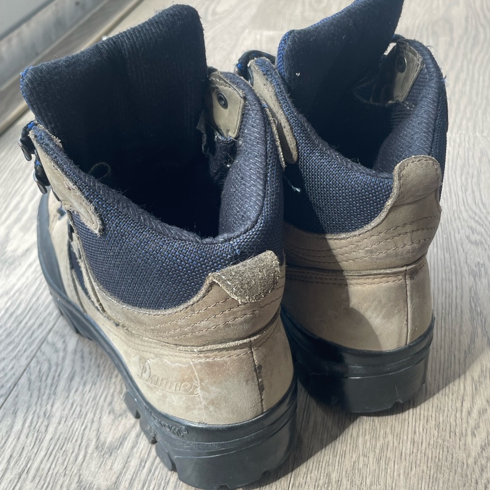 Vibram sole danner boot - Picture 4 of 7